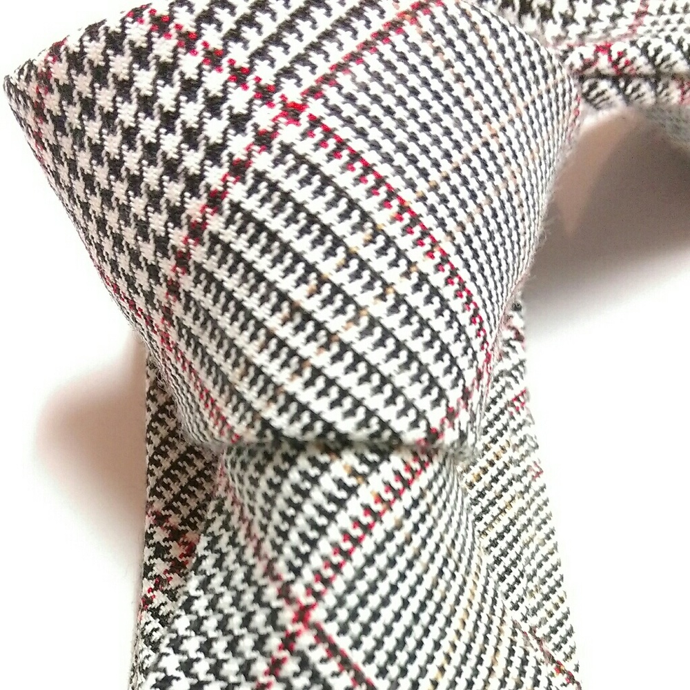 Tie/Lapel Accent Combo - Picture 2 of 3
